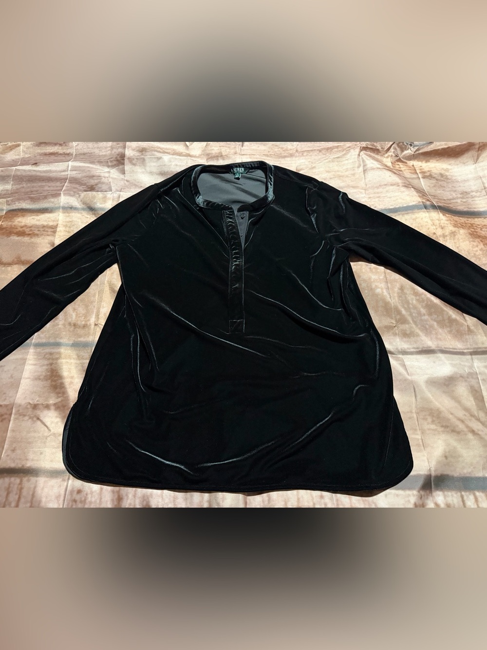 Lauren Ralph Lauren Black Velvet top - Picture 2 of 6